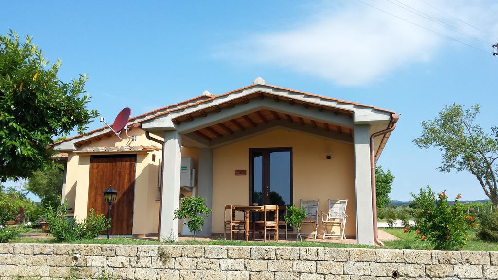 הוילה מאסה מריטימה Agriturismo Podere La Cascata מראה חיצוני תמונה