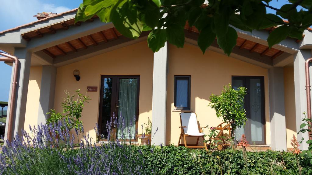 הוילה מאסה מריטימה Agriturismo Podere La Cascata מראה חיצוני תמונה