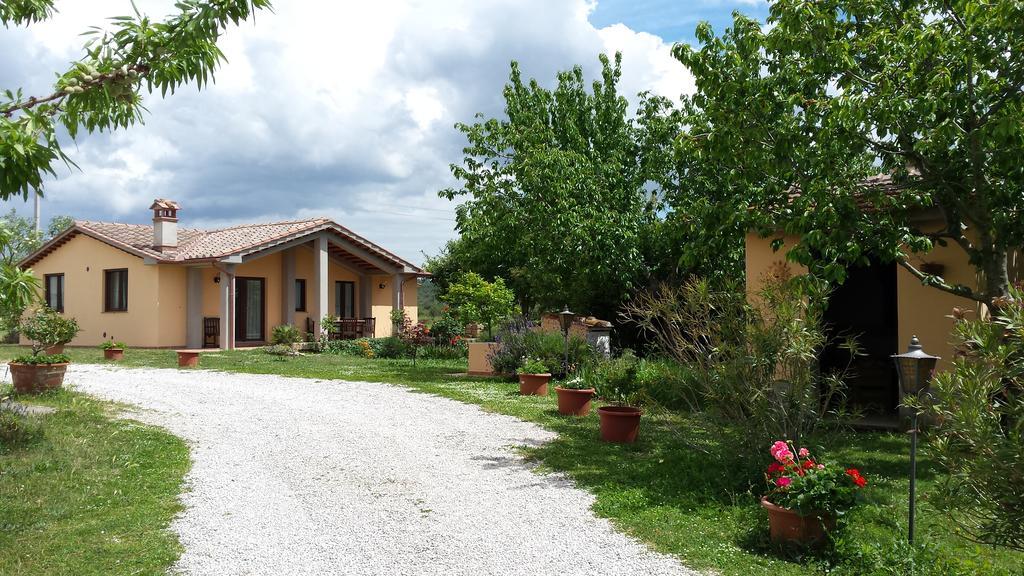 הוילה מאסה מריטימה Agriturismo Podere La Cascata מראה חיצוני תמונה