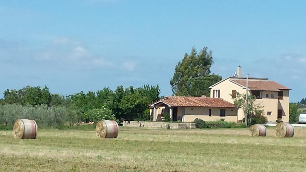 הוילה מאסה מריטימה Agriturismo Podere La Cascata מראה חיצוני תמונה